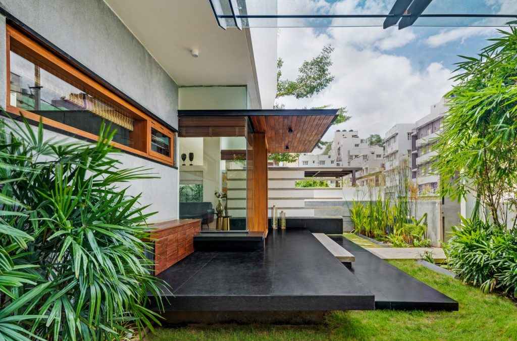 Granit Teras Depan Rumah Mewah